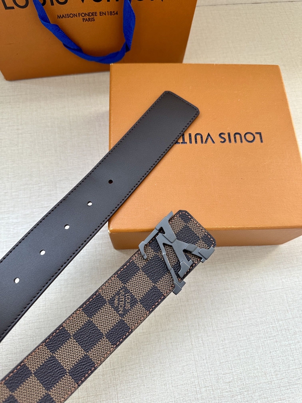 激安ルイヴィトンベルト着用イメージ